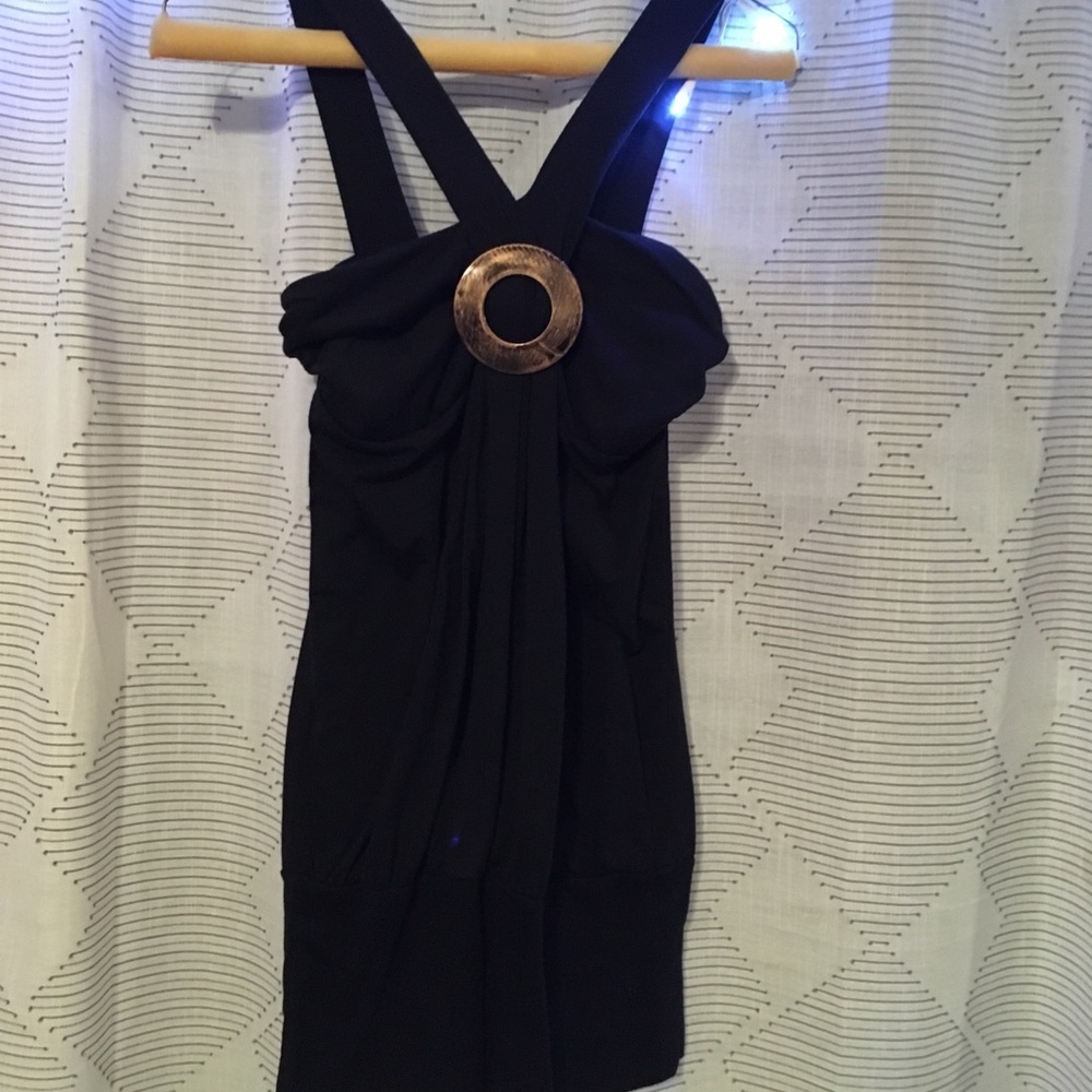 Studio Y criss cross front tunic tank